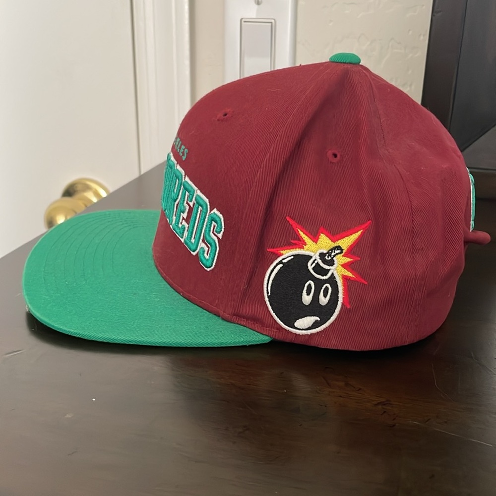 Hundreds hat - Picture 2 of 4